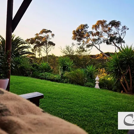 Crossroads Guestrooms Gordons Bay Exterior photo
