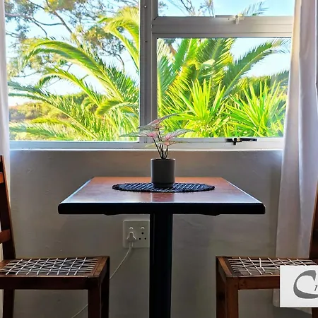 Crossroads Guestrooms Gordons Bay Exterior photo